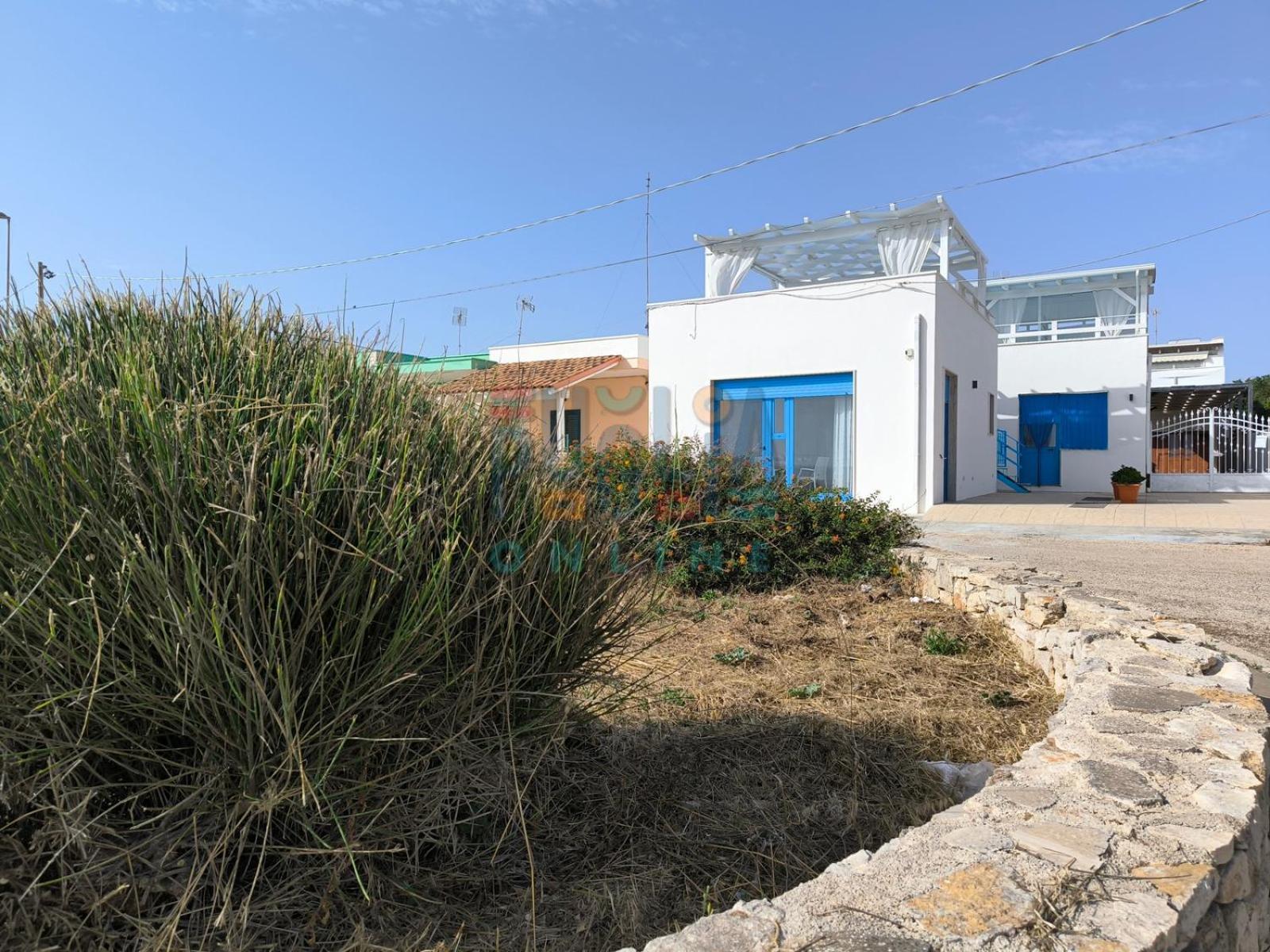 Apartmán Bilocale Blue House Fronte Mare, A Posto Rosso Capilungo Exteriér fotografie